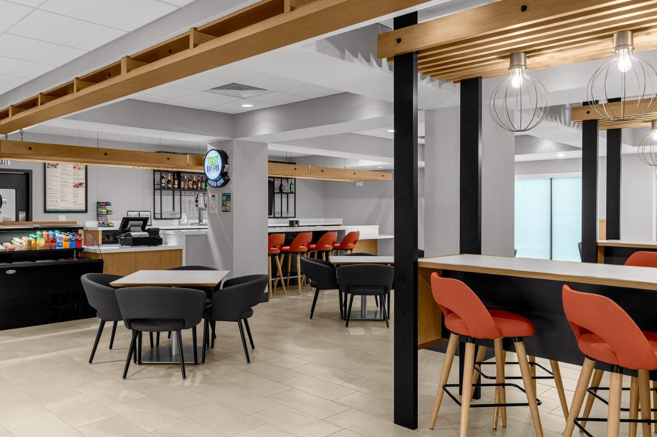 Holiday Inn Cleveland By Ihg Buitenkant foto